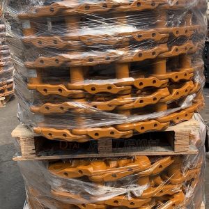 Excavator Undercarriage Spare Parts EX120 Track Chain Track Link Assembly