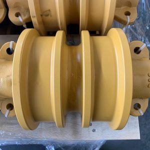 D3C Single And Double Flange Track Roller Bulldozer Undercarriage Parts