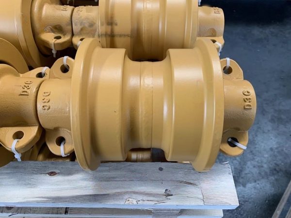 D3C Single And Double Flange Track Roller Bulldozer Undercarriage Parts