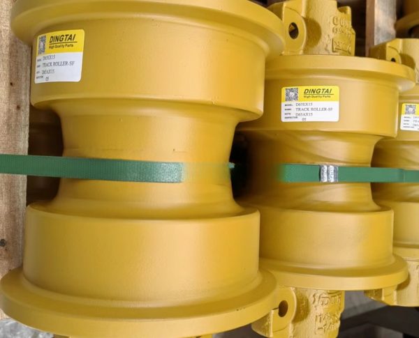 Bulldozer undercarriage parts Track roller/Bottom roller/Down roller for D65