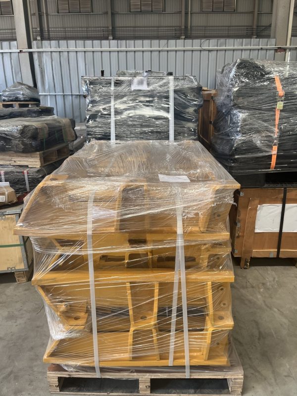 D85 guard links for bulldozer spare parts